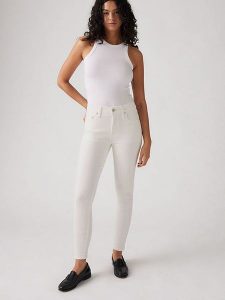 Levi's Dżinsy "721" - Skinny fit - w kolorze białym rozmiar: W28/L30. Białe jeansy Levi's®, z aplikacjami, z podwyższonym stanem. Za 219,76 zł.