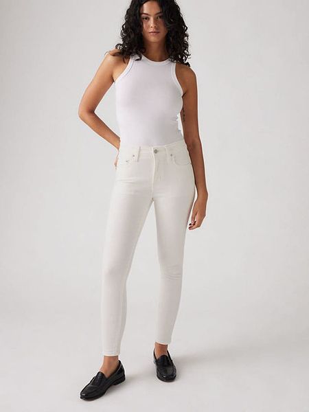 Levi's Dżinsy "721" - Skinny fit - w kolorze białym rozmiar: W28/L30. Białe jeansy Levi's®, z aplikacjami, z podwyższonym stanem. Za 219,76 zł.