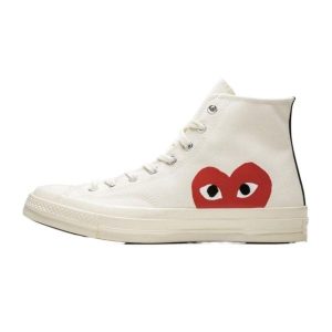 Converse Comme des Garçons Blanche Haute. Białe trampki Converse, bez wzorów, bez zapięcia. Za 590,12 zł.
