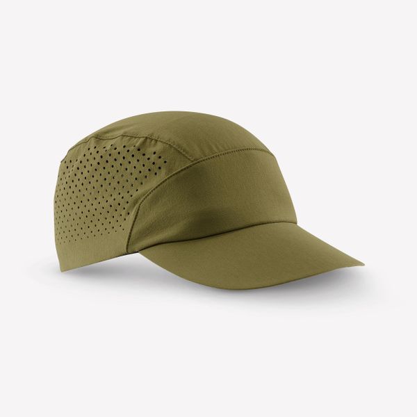 Czapka turystyczna z daszkiem Quechua Hike 500 Compact. Brązowe czapki FORCLAZ, bez wzorów, z materiału. Za 39,99 zł.