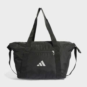 Torba sportowa ADIDAS 30,5 l. Zielone torby podróżne i sportowe ADIDAS, bez wzorów. Za 149,99 zł.