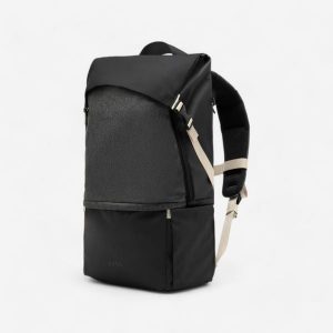 Plecak sportowy do piłki nożnej Kipsta Urban 25 L. Czarne plecaki DECATHLON. Za 129,99 zł.