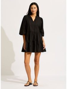 Seafolly Sukienka w kolorze czarnym rozmiar: M/L. Czarne sukienki Seafolly, na co dzień, l, bez wzorów, z bawełny, bez kołnierzyka, bez ramiączek, mini, proste. Za 189,95 zł.