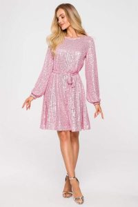 Wieczorowa sukienka cekinowa trapezowa błyszcząca różowa. Czerwone sukienki Sukienki.shop, na imprezę, xl, bez wzorów, wizytowe, bez kołnierzyka, bez ramiączek, trapezowe. Za 359,00 zł.