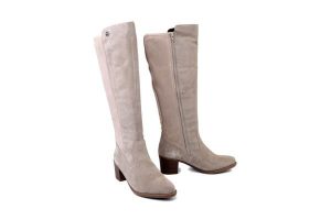 RIEKER Y2050-60 beige, kozaki damskie. Brązowe kozaki Rieker, bez wzorów, bez obcasa, na obcasie, bez zapięcia. Za 390,92 zł.