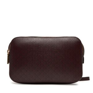 Torebka Calvin Klein. Czerwone listonoszki Calvin Klein, bez wzorów, bez dodatków. Za 279,99 zł.