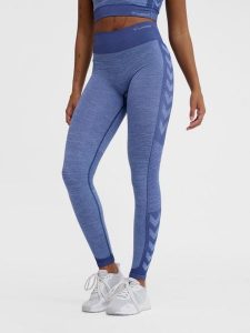 Damskie legginsy Hummel MT Shine Seamless. Niebieskie legginsy Hummel, bez wzorów, z materiału. Za 252,50 zł.