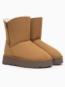 Blackfield Kozaki zimowe "Lena" w kolorze jasnobrązowym rozmiar: 38. Brązowe kozaki Blackfield, na zimę, bez wzorów, ze lnu, bez obcasa, na platformie, bez zapięcia. Za 165,31 zł.