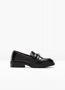 Półbuty wsuwane loafer. Czarne czółenka bonprix, bez wzorów, bez obcasa, bez zapięcia. Za 134,99 zł.