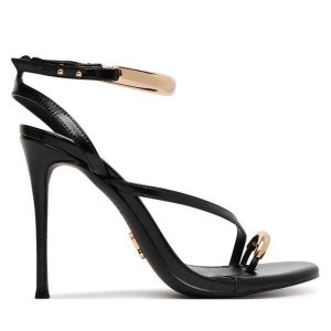Klapki Steve Madden. Czarne klapki Steve Madden, bez wzorów, bez obcasa. Za 426,99 zł.