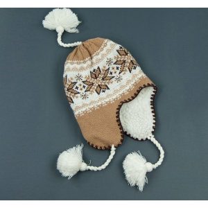 Czapka damska Uszatka regionalna brązowo-biała r. 56-58. Czapki marki Art of Polo. Za 36,52 zł.