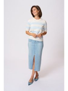 Kaffe Koszulka dzianinowa w kolorze kremowym rozmiar: XL. Brązowe bluzki Kaffe, xl, bez wzorów, z dzianiny, bez kołnierzyka, bez ramiączek. Za 63,95 zł.