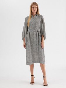 Fransa Sukienka codzienna 20611667 Czarny Regular Fit. Czarne kombinezony Fransa, na co dzień, m, bez wzorów, z wiskozy, bez kołnierzyka, bez ramiączek, proste. Za 379,99 zł.