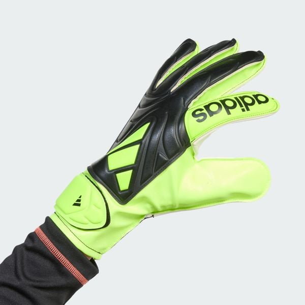 Rękawice Copa Club Goalkeeper. Czarne rękawiczki ADIDAS, bez wzorów. Za 89,95 zł.