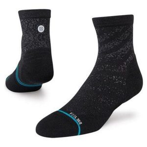 Skarpety biegowe Stance Run Light Quarter. Czarne skarpetki Stance, bez wzorów. Za 53,99 zł.