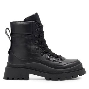 Trapery DeeZee. Czarne buty zimowe DeeZee, bez obcasa, bez zapięcia. Za 99,99 zł.