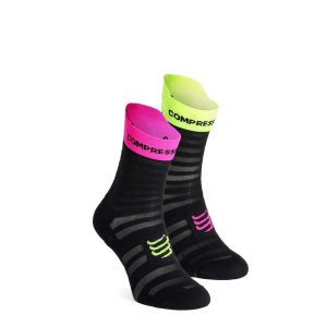 Skarpety biegowe Compressport Pro Racing v4.0 UL Run High. Niebieskie skarpetki Compressport, bez wzorów. Za 78,99 zł.