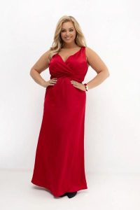 Czerwona sukienka satynowa MAXI Red Dream na wesele, bal i eleganckie przyjęcia PLUS SIZE OVERSIZE LATO. Czerwone sukienki Moda Size Plus Iwanek, na imprezę, na lato, l, bez wzorów, z elastanu, eleganckie, bez kołnierzyka, plus size, bez ramiączek, maxi, dopasowane. Za 359,90 zł.