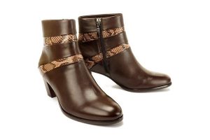 PIAZZA 962262-2 brown, botki damskie. Brązowe botki Piazza, na zimę, bez wzorów, bez obcasa, na obcasie, bez zapięcia. Za 429,90 zł.