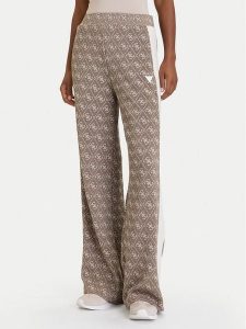 Guess Spodnie dresowe V5BB15 K1990 Brązowy Relaxed Fit. Brązowe spodnie dresowe Guess, s, z aplikacjami, z dresówki. Za 419,99 zł.