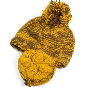 Czapka damska z uszami Melanż kolorów żółta. Czapki marki Art of Polo. Za 27,05 zł.