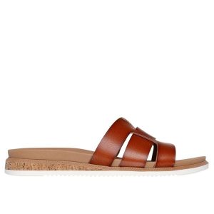 Klapki damskie Skechers Peak Look Desert Kiss. Brązowe klapki Skechers, bez wzorów, z materiału, bez obcasa. Za 227,00 zł.