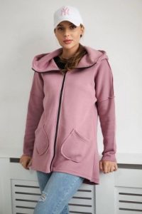 Bluza ocieplana z dłuższym tyłem i kieszeniami ciemno różowa. Czerwone bluzy KESI, l, bez wzorów, z bawełny, bez kaptura. Za 198,65 zł.