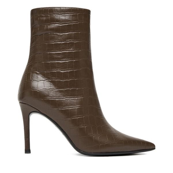 Botki Eva Minge. Brązowe botki Eva Minge, bez wzorów, bez obcasa, na szpilce, bez zapięcia. Za 359,99 zł.