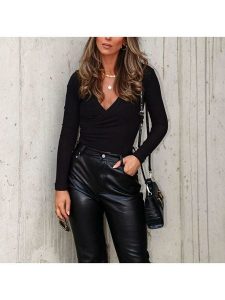 Milan Kiss Koszulka w kolorze czarnym rozmiar: M. Czarne bluzki Milan Kiss, m, bez wzorów, bez kołnierzyka, bez ramiączek. Za 113,99 zł.