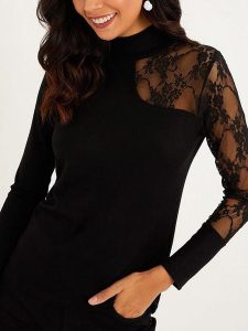 LA Angels Bluzka w kolorze czarnym rozmiar: M. Czarne bluzki LA Angels, m, bez wzorów, z koronki, bez kołnierzyka, bez ramiączek. Za 127,05 zł.