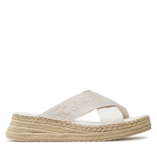 Espadryle Calvin Klein Jeans. Białe espadryle Calvin Klein Jeans, bez wzorów, z jeansu, bez obcasa. Za 219,99 zł.