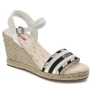 Białe Sandały Big Star Modne Espadryle Damskie. Białe sandały Big Star, bez wzorów, bez obcasa, na koturnie, bez zapięcia. Za 139,00 zł.