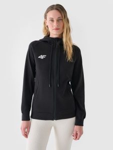 4F Bluza dresowa rozpinana z kapturem damska - czarna M. Czarne bluzy 4f, m, bez wzorów, z bawełny, z kapturem. W wyprzedaży za 159,99 zł.