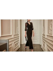 Milan Kiss Kombinezon w kolorze czarnym rozmiar: M. Czarne kombinezony Milan Kiss, m, bez wzorów, bez kołnierzyka, bez ramiączek. Za 165,99 zł.