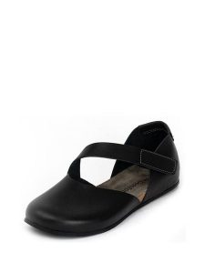 Comfortfusse Skórzane baleriny w kolorze czarnym rozmiar: 38. Czarne balerinki Comfortfüße, bez wzorów, ze skóry, bez obcasa, bez zapięcia. Za 259,95 zł.