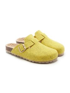 Billowy Kapcie w kolorze żółtym rozmiar: 38. Żółte kapcie Billowy, bez wzorów. Za 140,20 zł.