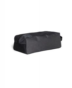 Torba Podróżna Kosmetyczka Arena One Go Pocket Bag. Czarne torby podróżne i sportowe Arena, bez wzorów, z materiału. Za 69,99 zł.