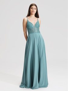 Hey Kyla Sukienka wieczorowa 5AC105HK Niebieski Regular Fit. Niebieskie kombinezony Hey Kyla, bez wzorów, z syntetyku, wizytowe, bez kołnierzyka, bez ramiączek. Za 649,99 zł.