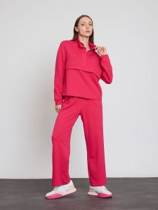 BGN Bluza w kolorze różowym rozmiar: 40. Różowe bluzy BGN, bez wzorów, bez kaptura. Za 108,99 zł.
