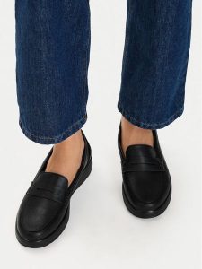 Go Soft Półbuty CEO-3Y10206-3 Czarny. Czarne półbuty Go Soft, bez wzorów, ze skóry, bez obcasa, na płaskiej podeszwie, bez zapięcia. Za 139,99 zł.
