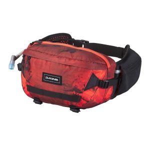 Nerka rowerowa z bukłakiem Dakine Hot Laps 5. Czerwone nerki i saszetki Dakine, bez wzorów. Za 229,79 zł.