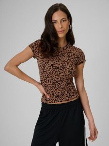 4F T-shirt slim z nadrukiem damski - brązowy L. Brązowe t-shirty 4f, l, bez wzorów, z dzianiny, bez kołnierzyka, bez ramiączek. Za 59,99 zł.