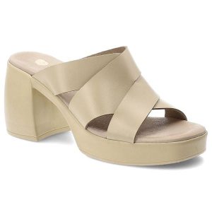 Klapki damskie Armodo, cholewka ze skóry naturalnej licowej z szerokimi krzyżującymi się paskami na wysokim obcasie, beżowe, 40524. Brązowe klapki Armodo, bez wzorów, ze skóry, bez obcasa. Za 289,00 zł.