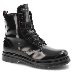 Czarne Botki Tommy Hilfiger Modne Buty Damskie. Czarne botki TOMMY HILFIGER, bez wzorów, ze skóry ekologicznej, bez obcasa, na obcasie, bez zapięcia. Za 429,00 zł.