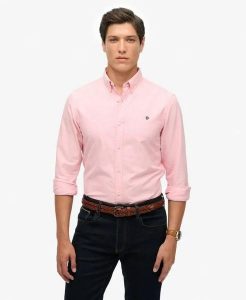 Superdry Classic Oxford Koszula z długim rękawem z bawełny organicznej – krój. Czerwone koszule Superdry, l, bez wzorów, z bawełny, bez kołnierzyka, bez ramiączek. Za 280,80 zł.