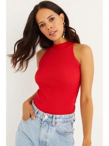 Cool & Sexy Top w kolorze czerwonym rozmiar: M. Czerwone topy Cool & Sexy, m, bez wzorów, prążkowane, bez kołnierzyka, bez ramiączek. Za 56,99 zł.