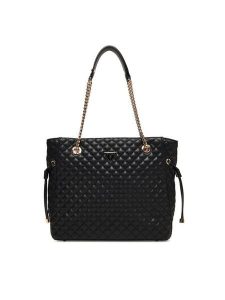Guess Torebka Everlee HWQG86 79220 Czarny. Czarne torebki klasyczne Guess, z aplikacjami, ze skóry, bez dodatków. Za 519,99 zł.