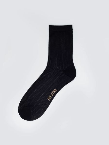 Skarpety damskie ażurowe z wizkozy czarne Holy 906. Czarne skarpetki Big Star, w ażurowe wzory, z materiału. Za 19,99 zł.