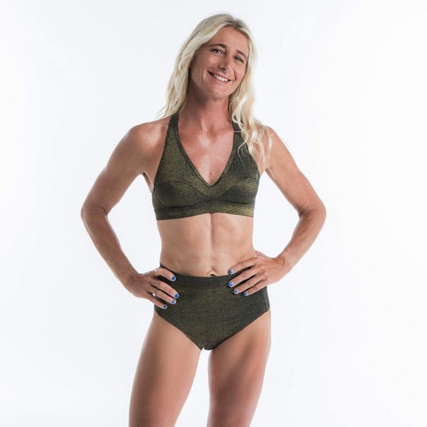 Góra kostiumu kąpielowego surfingowego damska Olaian Ana. Czarne bikini OLAIAN, bez wzorów, z elastanu. W wyprzedaży za 19,99 zł.