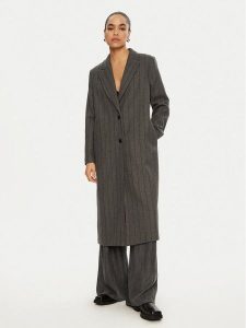 Please Płaszcz przejściowy K0GCCTG000 Szary Regular Fit. Szare płaszcze Please, l, bez wzorów, z syntetyku, bez kaptura. Za 509,99 zł.